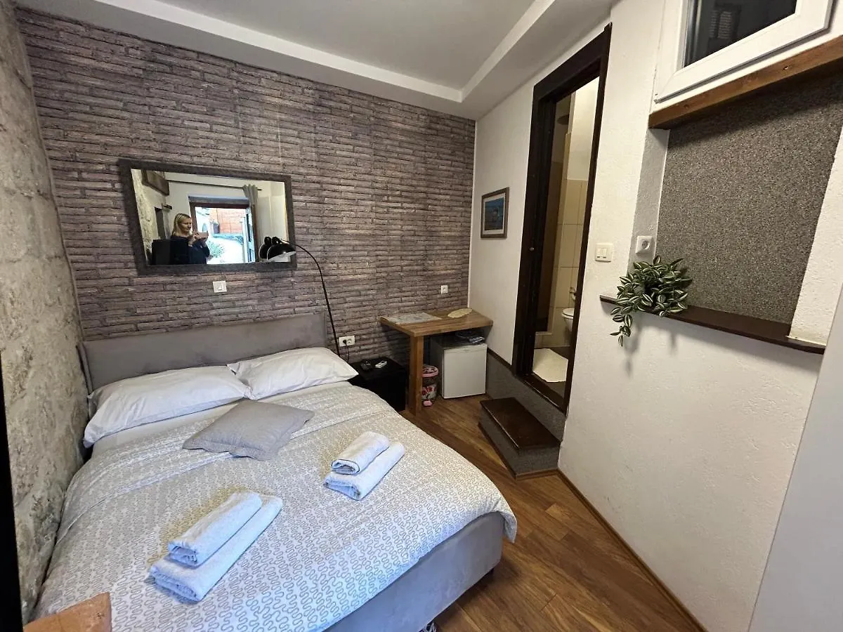 Elena Rooms Split Croacia